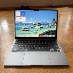 13in MacBook Air M3 16gb/256gb