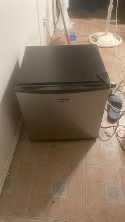 Emerson Mini Fridge