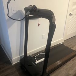Foldable Treadmill with Handlebar