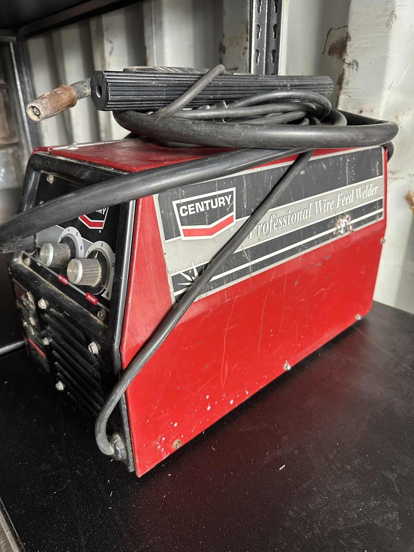 Century 125GS MIG Welder, Model# 83125