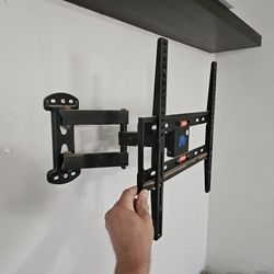 Mounting Dream TV WALL MOUNT | Swivel and Tilt for 26-55 Inch TVs