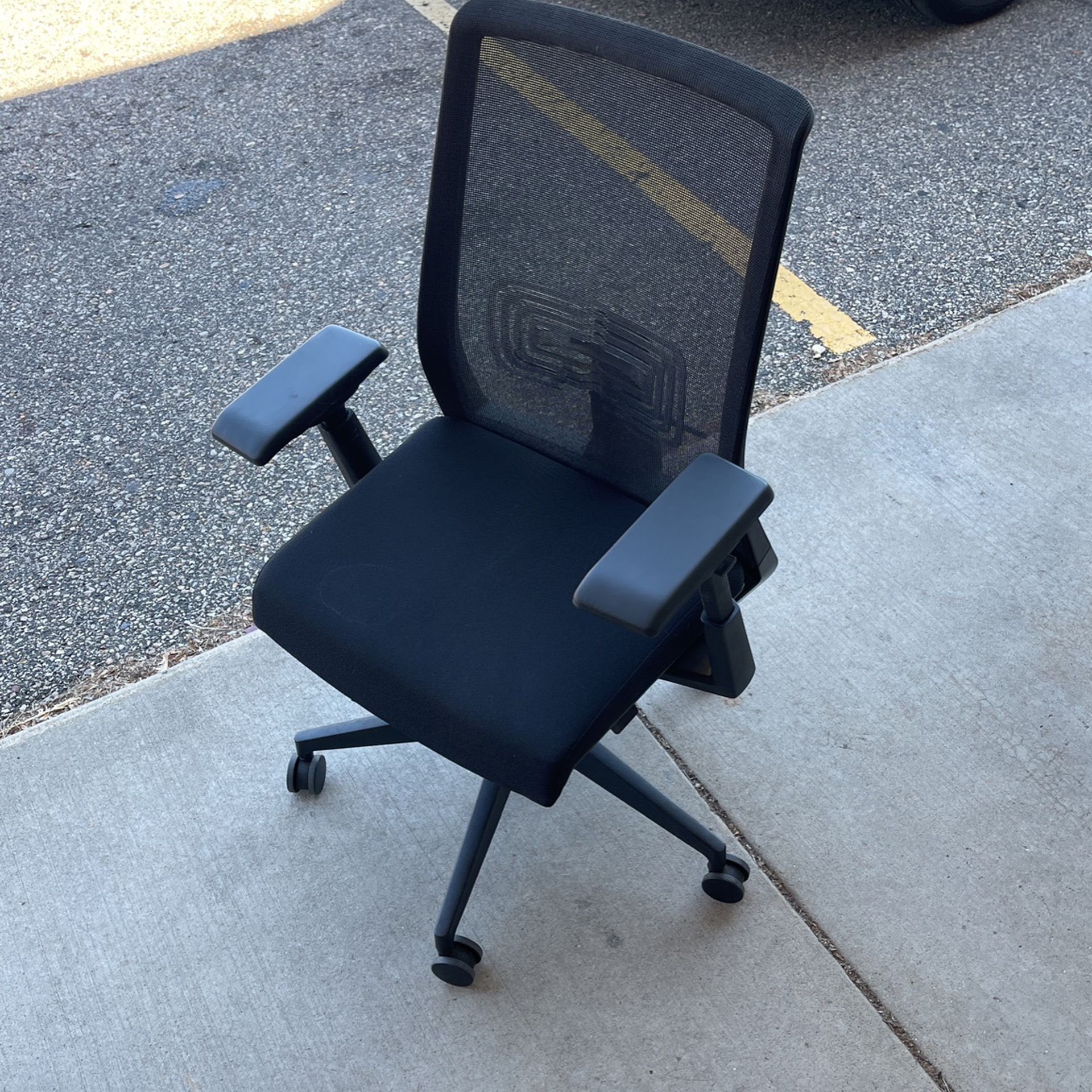Office Chair - MUST SELL
