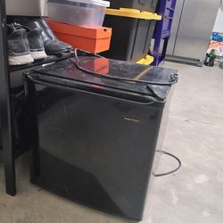 Mini Fridge