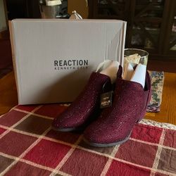 Kenneth Cole Reaction Sandra Wine Ez On Dress Shoes