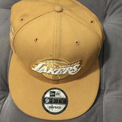 New Era LA dodgers snap back hat