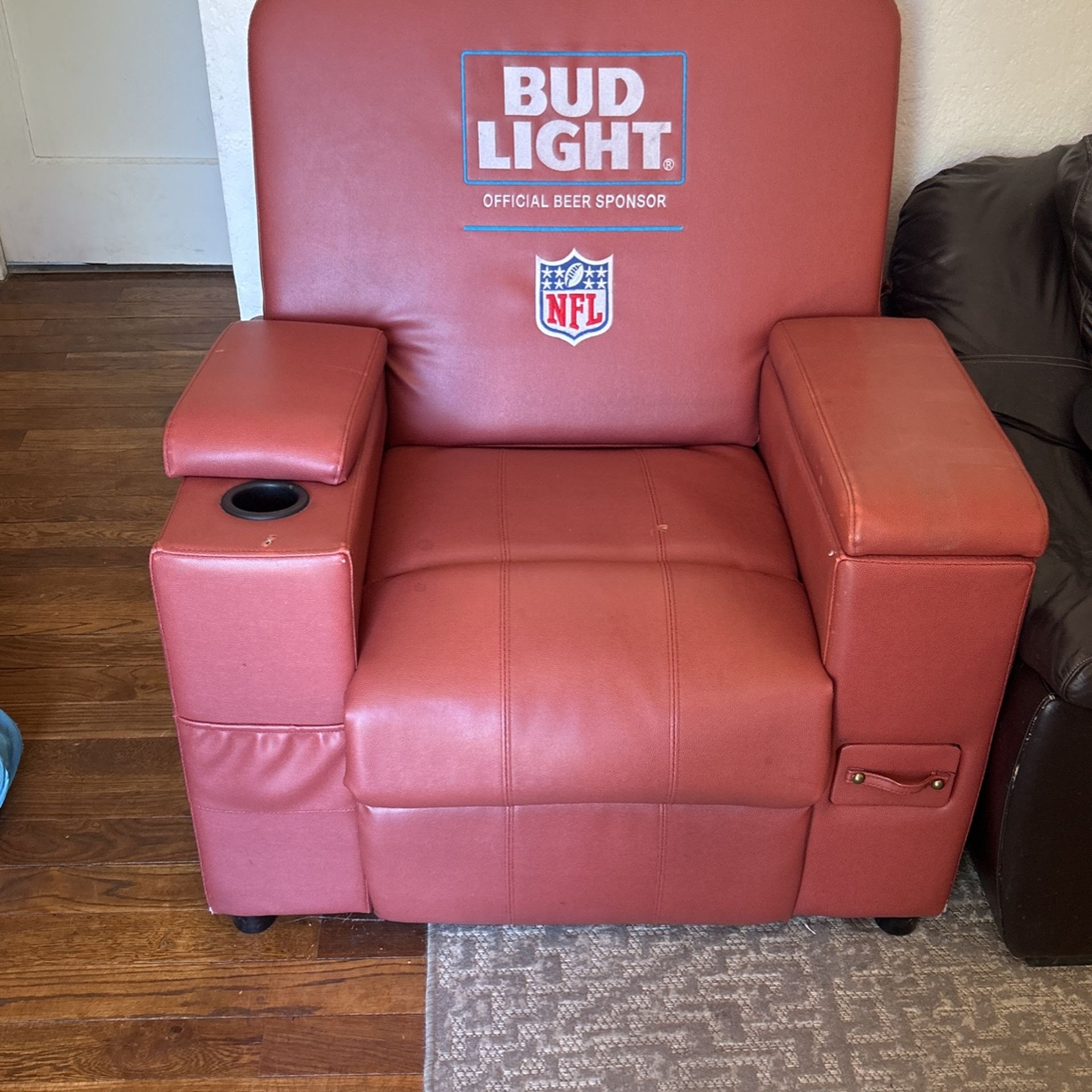 (Prototype) Bud Light Reclining Chair