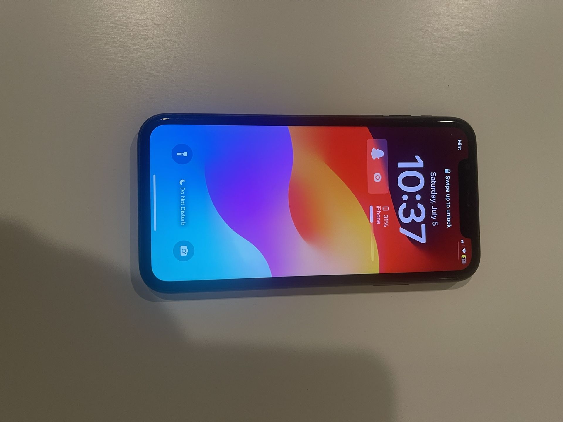 iPhone 11 64G (Excellent Condition)