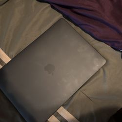 Mac Book Air 13” 2020