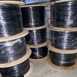 🔥 Trades Welcome 7 Brand New 5000ft Rolls of Fiber Optic Cable – Huge Discount! 🔥 	•	4 Strand | Single Mode | Indoor/Outdoor | Plenum Riser 	•	MPN: 