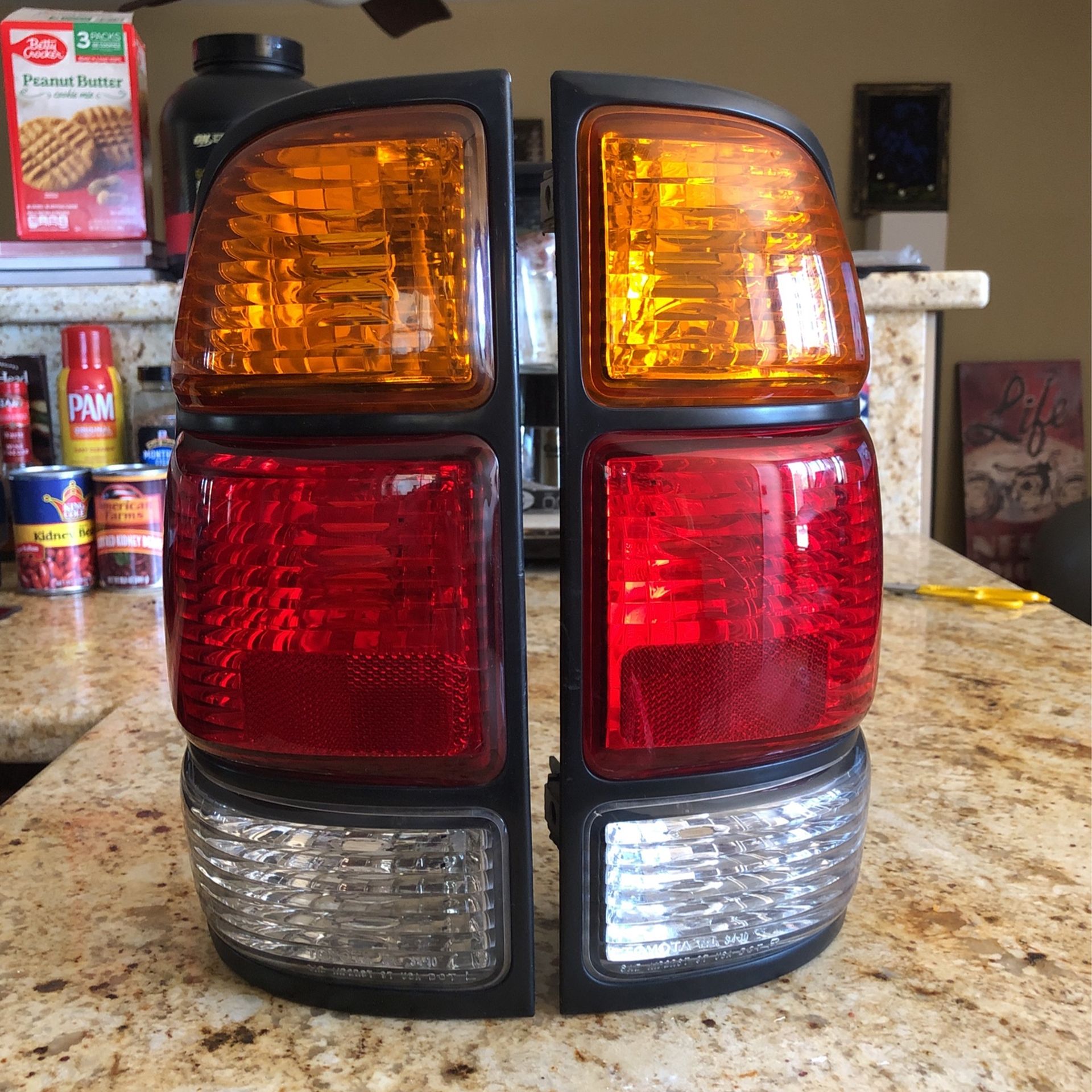 2000 Toyota Tundra OEM Not Aftermarket Headlights An  Tail Lights 