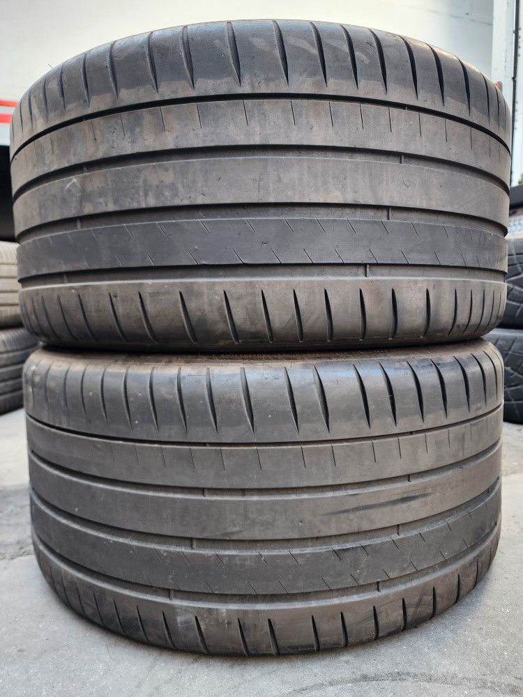 (2) 285 35 20 Michelin Tires 
