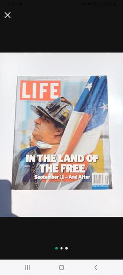 Life Magazine-128 pg. 9/11 September 11, 2001 commemorative issue (24 years old)