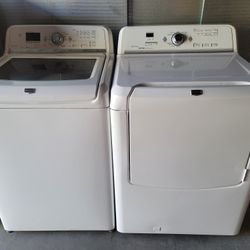 Maytag Large Capacity Top Load Washer And Gas Dryer Set 