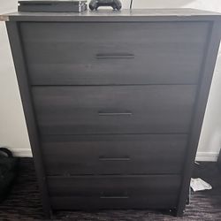 Free Two Bedrooms Dresser 
