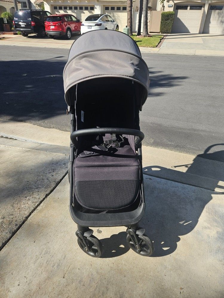 Mom Push Nova Stroller 
