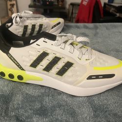Adidas Trainer Shoe