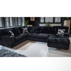 Promotion sectional Black 🔥🔥🔥