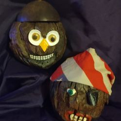 ' Vintage Folk -Art : 2 Hand Carved Coconut Guys" *Unique 