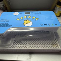 Egg Incubator and egg flashlight