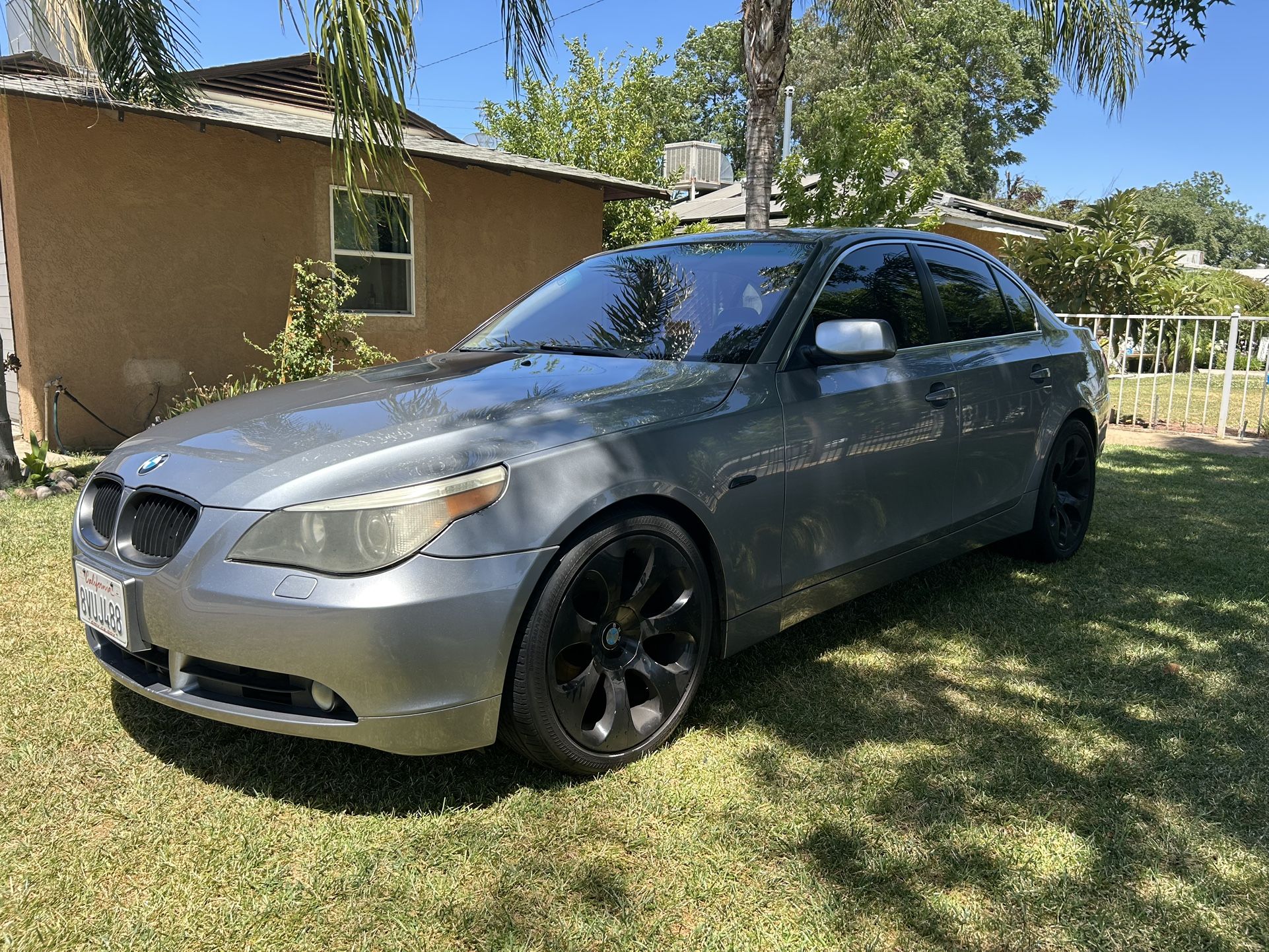 2004 BMW 525i