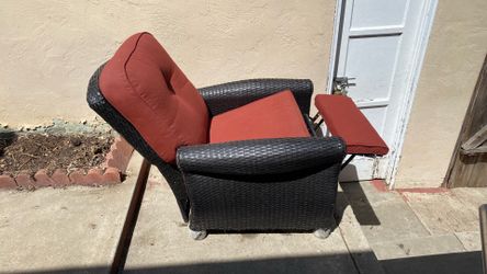 Recliner Chair Free