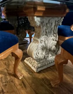 Dining table Thomasville Santiago collection