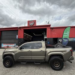 TACOMA,TUNDRA,4RUNNER WHEEL AND TIRE PACKAGES PERFECT FOR ALL GEN TRUCKS FORD,CHEVY,GMC AND MORE!!