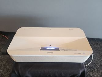 Epson LS800W Laser Projector