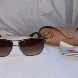 BRAND NEW RAY-BAN RB3516