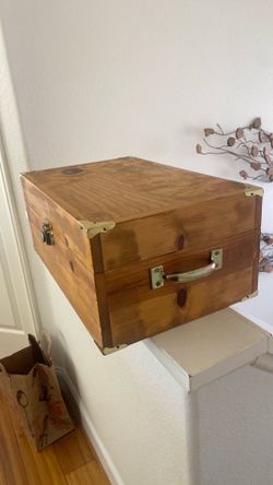 Heavy duty sold wood storage case for valuables