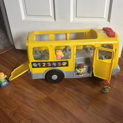 Little People Big Bus pull along