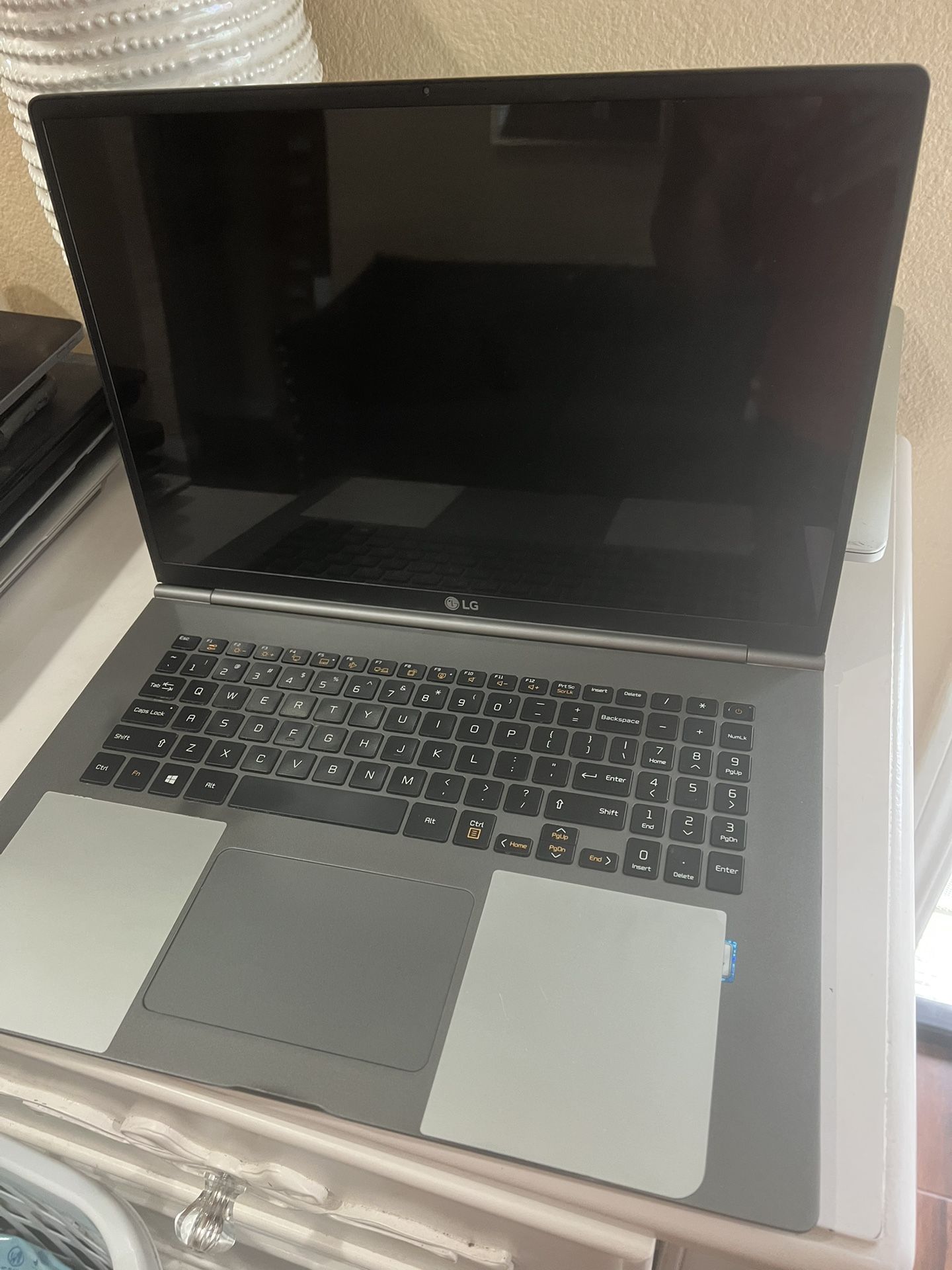 Lg GRAM Laptop 17”