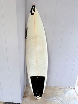 surfboard/6’3/pointy top/good condition