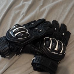 RST Tractech Evo 4 Short Motorcycle Gloves