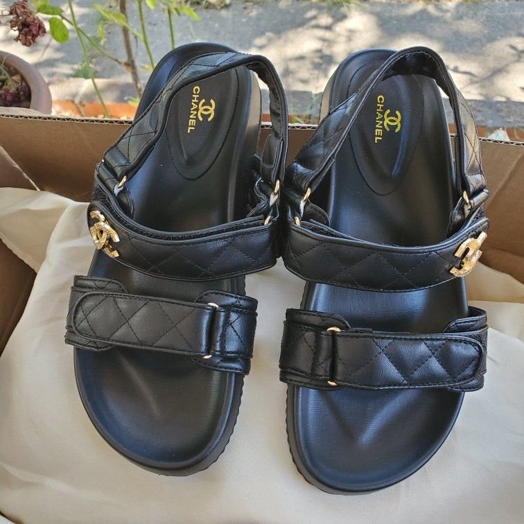 Cute New Dad Sandals Size 38 US 7