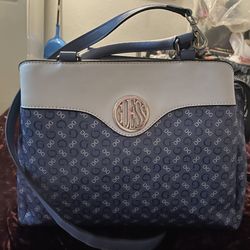 Guess Purse NWOT (Tons Of Storage & Compartments) Also Selling A Steve Madden Wallet That Matches Purse As Well
