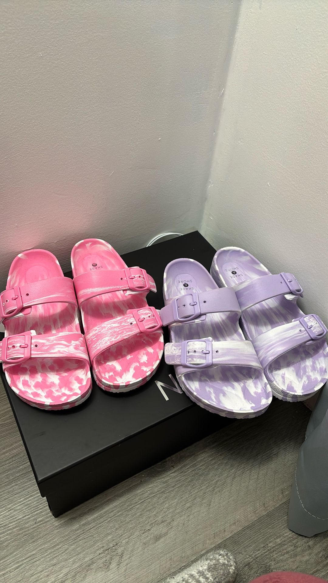 Shade & Shore Sandals Pink & Purple 7