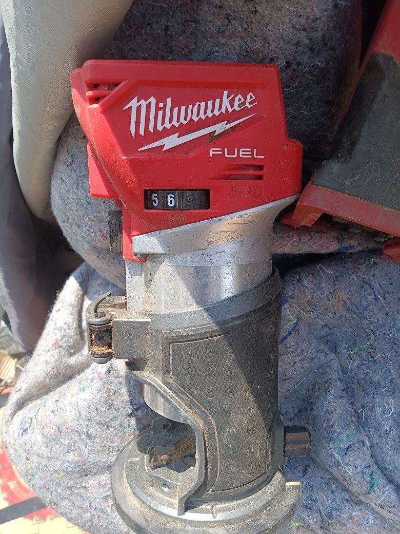 M18 Milwaukee Router brushless