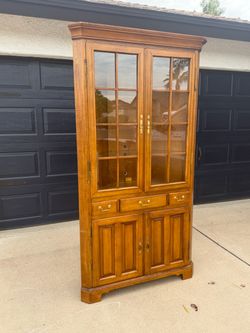 Antique REALLY 1924 Corner Hutch w/ Glass Shelves
