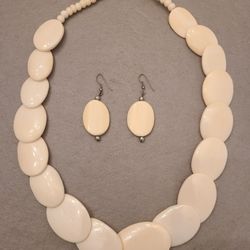 Asian Necklace and earring set