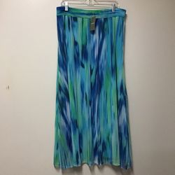 Women’s CHICOS Polyester/spandex multicolor elastic waist maxi skirt… Size 2 = Size 12
