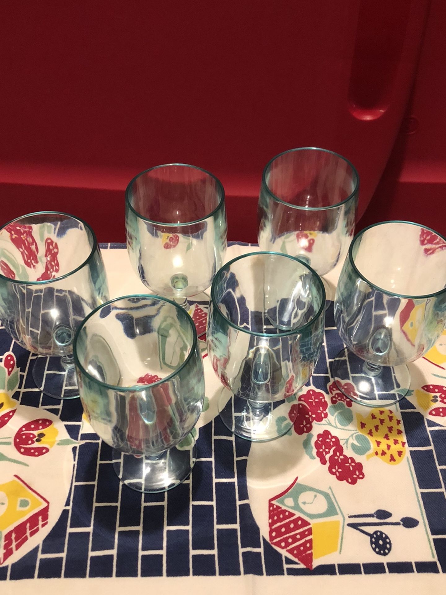 Set Of 6 Plastic Wine Cups