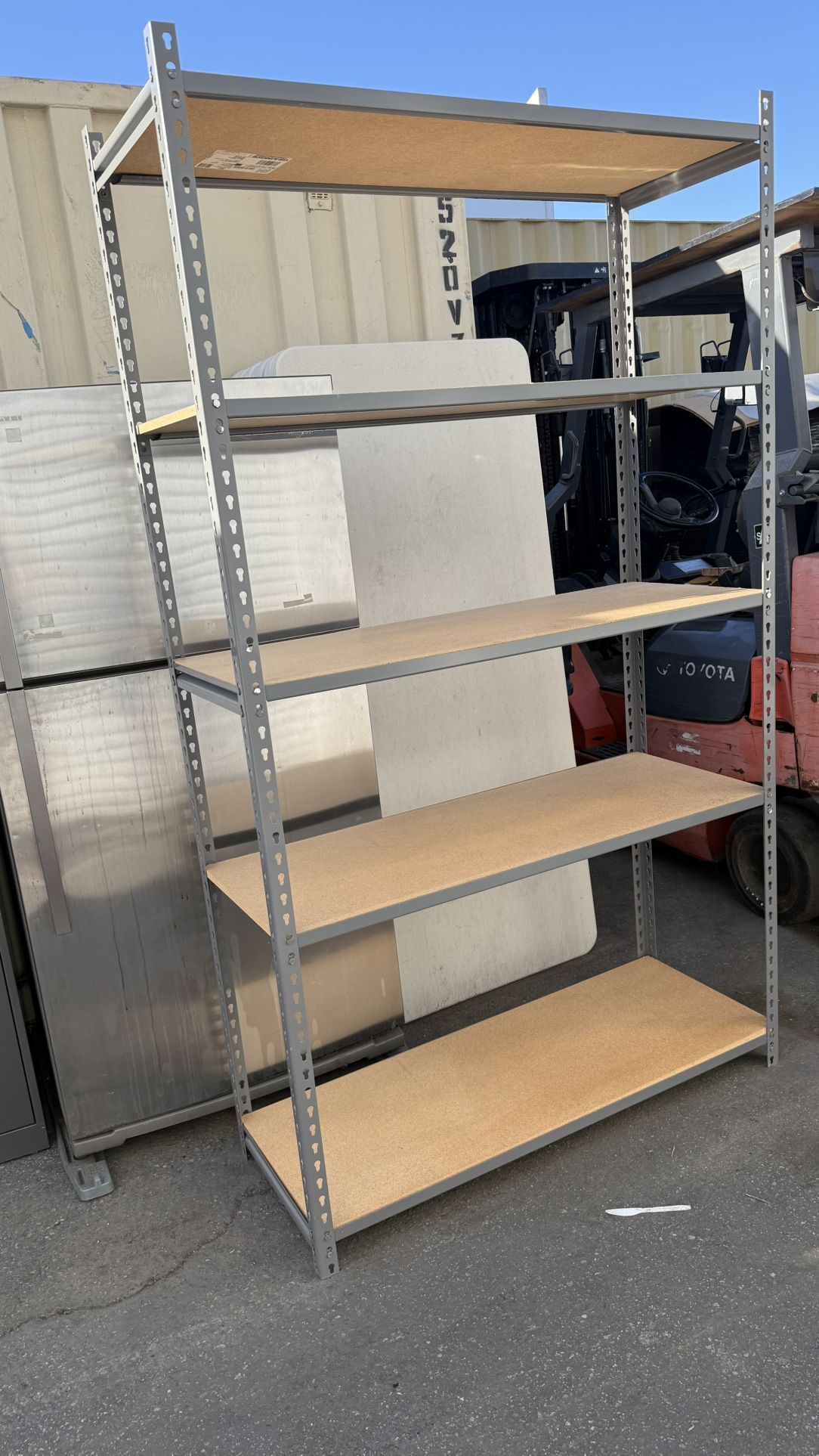 Grainer Heavy Duty Shelving 84” X 4’ X 18”D