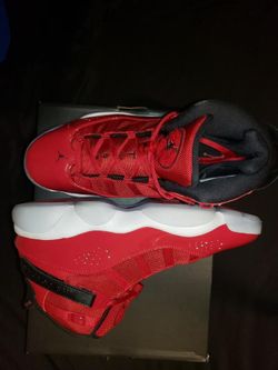 6 ring Jordan's,  still new , too small for me I lost the damn recipe I paid 160$ asking 135$ obo