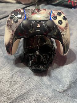 Darth Vader Melted Controller Holder