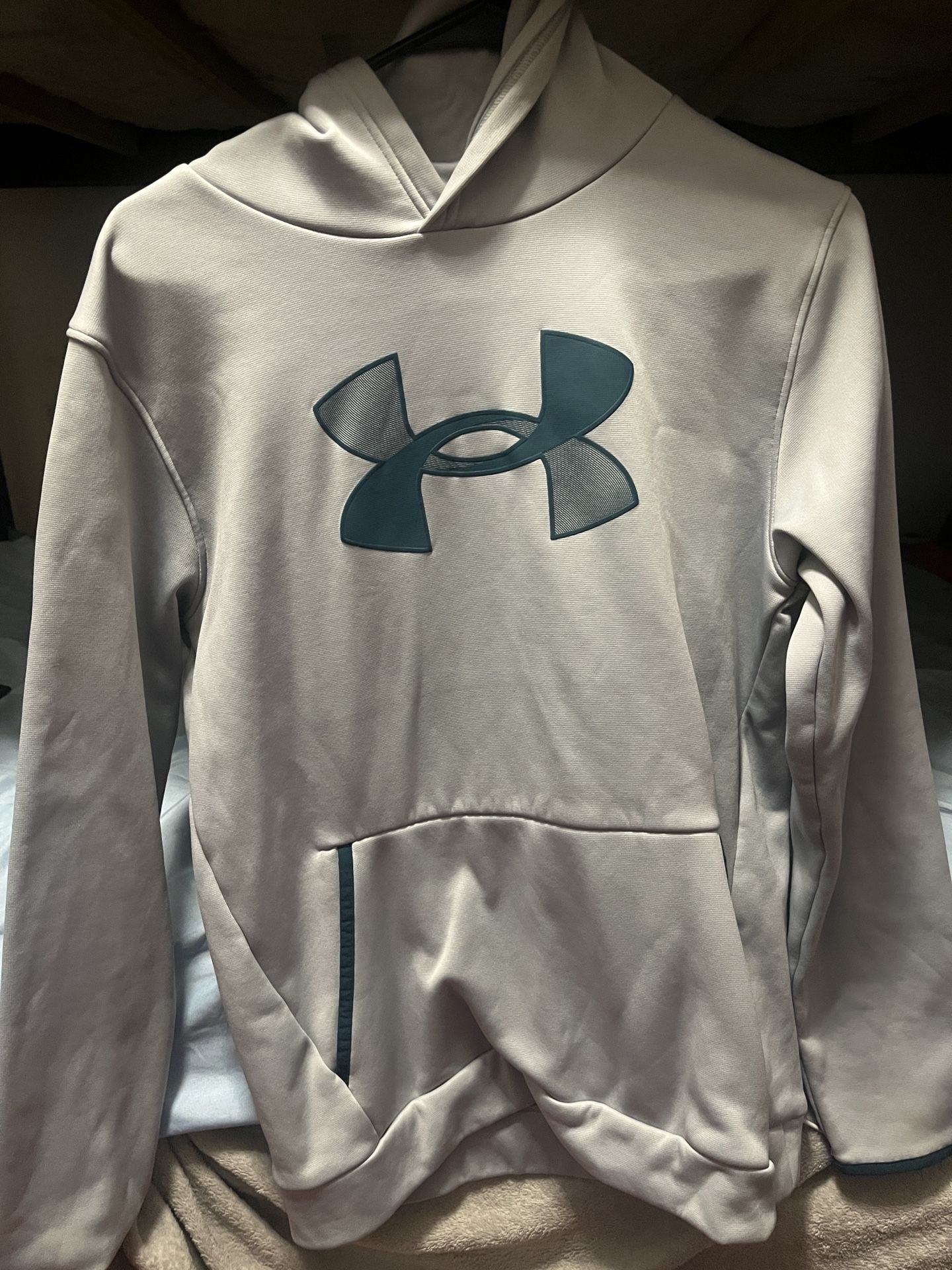YXL Under Armour Hoodie