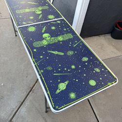 Alien Glow LED beer pong