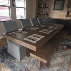 Rustic Dining Room Table And Chairs 