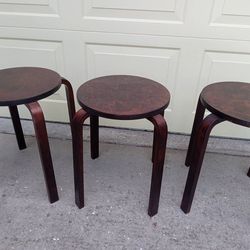 SET OF 3 END TABLES OR SIDE TABLES