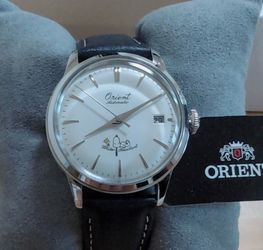 ORIENT Peanuts 75th Anniversary Model  automatic w/ Box Papers - new